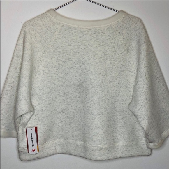 New Balance Women Boxy Cropped Sweatshirt NWOT - Picture 7 of 8